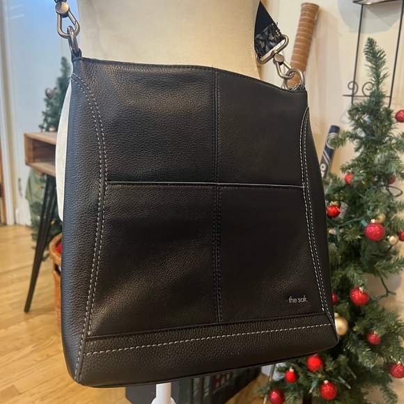 The Sak Lucia Leather Crossbody Purse - Picture 1 of 6